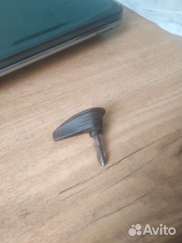 Ретро ключ зажигания на мотоцикл