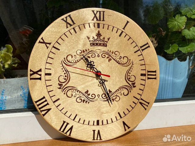 Часы настенные ручной работы 