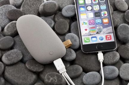 Внешний аккумулятор Pebble 5200 мАч в виде камня