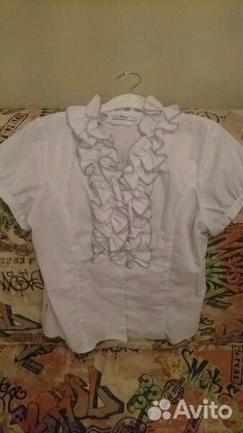 Продам блузку школьную белую для девочки, размер 1
