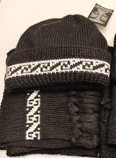 Комплекты шапка+шарф новые