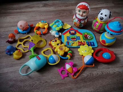 Игрушки для малышей пакетом
