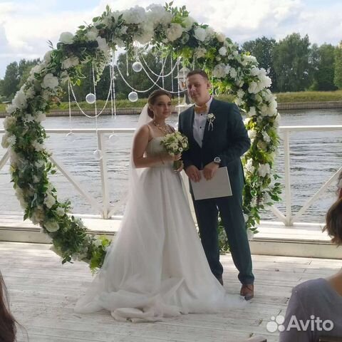 Круглая свадебная арка с декором на Ваш вкус