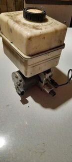 Гидронасос подвески lexus LX 470