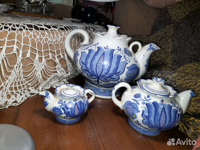 Набор чайников,чашек