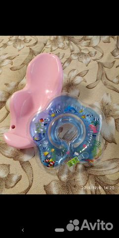 Горка для купания и круг для плавания