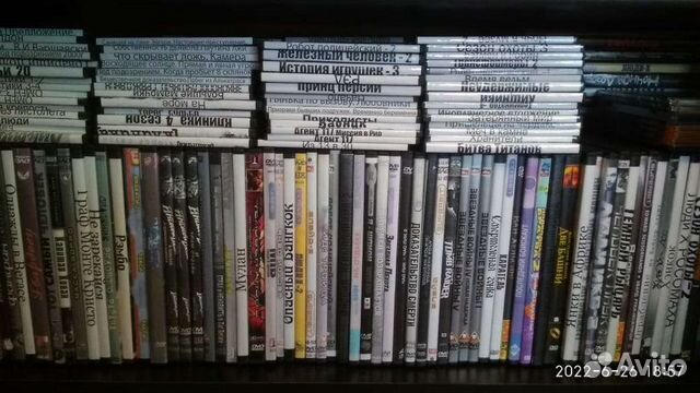 Коллекция сd и DVD дисков с фильмами