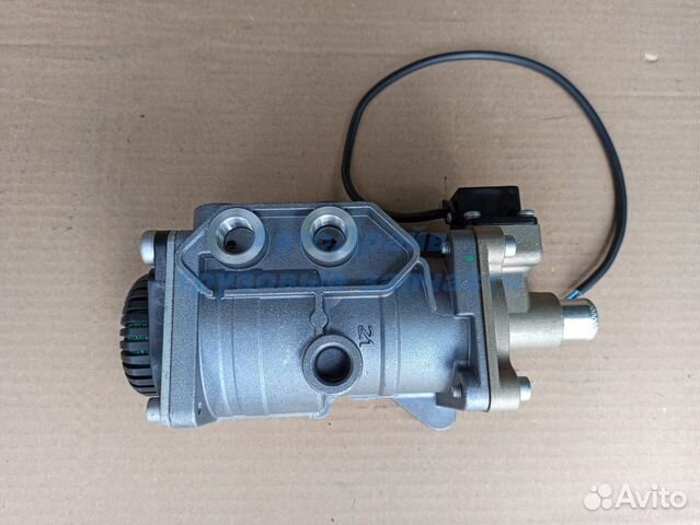 Кран тормозной Ивеко Еврокарго Евротех главный