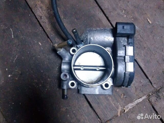 Дроссельная заслонка 06B133062H Audi A4 2.0л ALT