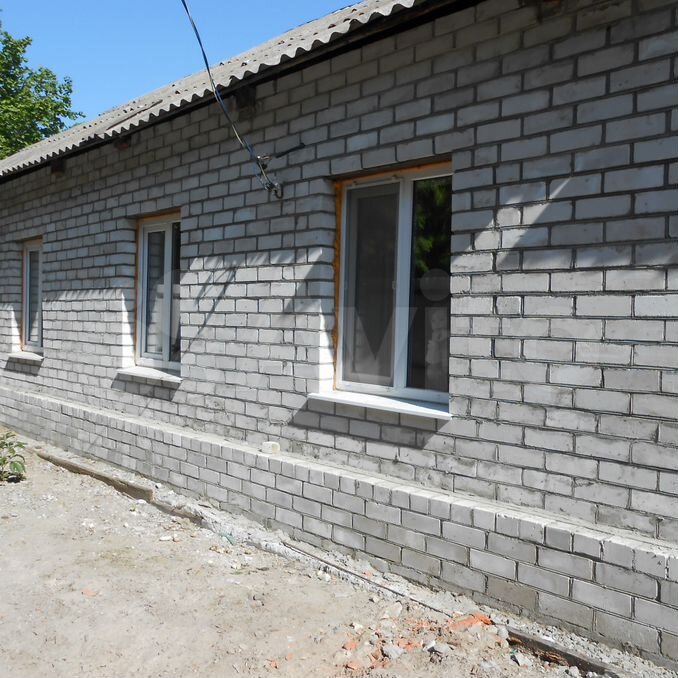 Дома в белых берегах