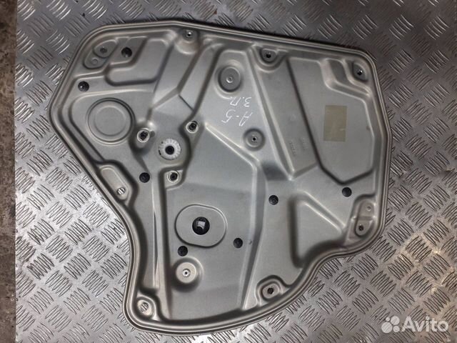 Стеклоподъемник задний правый Skoda Octavia A5