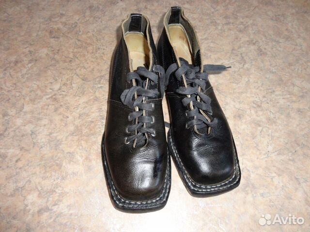 Лыжные ботинки для беговых лыж