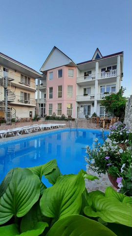 Комната 22 м² в 9-к., 1/3 эт.