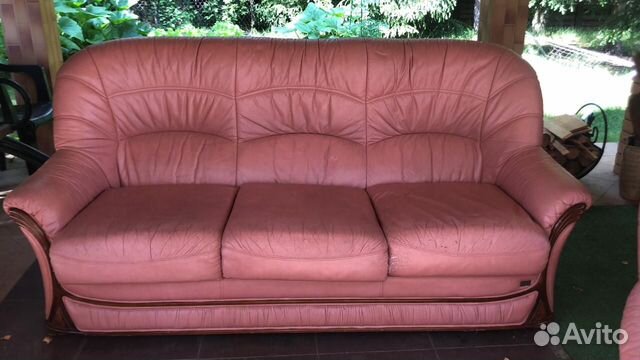 Кожаный диван и 2 кресла бу