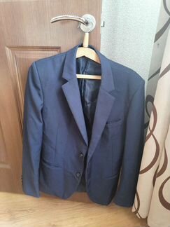 Школьный пиджак и рубашка