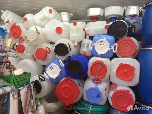 Баки пищевые разные пластиковые