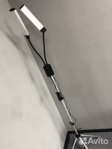 Профессиональная лампа “ilux” со штативом