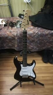Электрогитара Fender Squier Stratocaster Bullet
