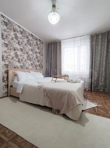 2-к. квартира, 54 м², 1/9 эт.