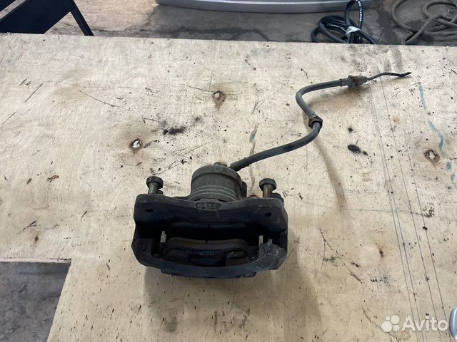 Суппорт правый Шевроле lacetti