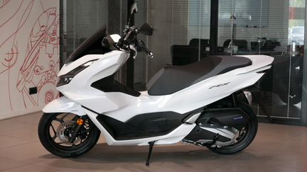 Скутер Honda PCX125
