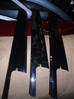 Range Rover Vogue L405 накладка на стойку пр двери