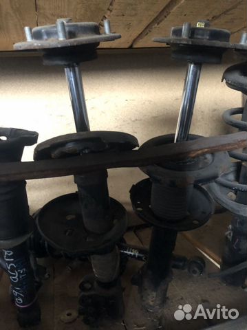 Стойка Toyota Ipsum SXM10