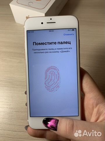 Телефон iPhone 6s