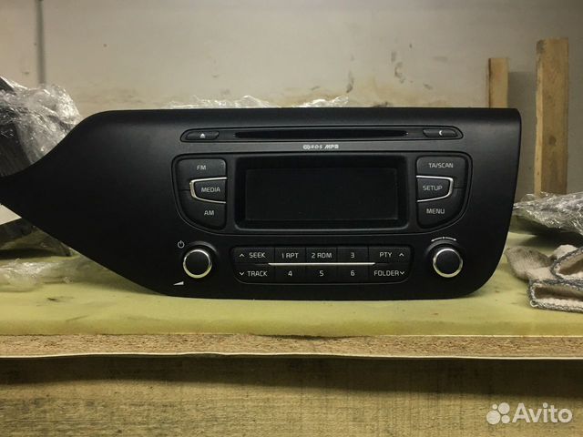 Штатная магнитолла kia ceed 2013г 1.6мкпп универса