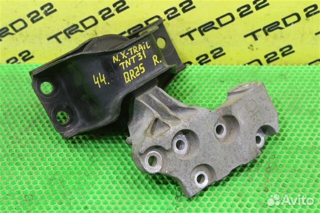 Подушка двигателя правая Nissan X-Trail TNT31
