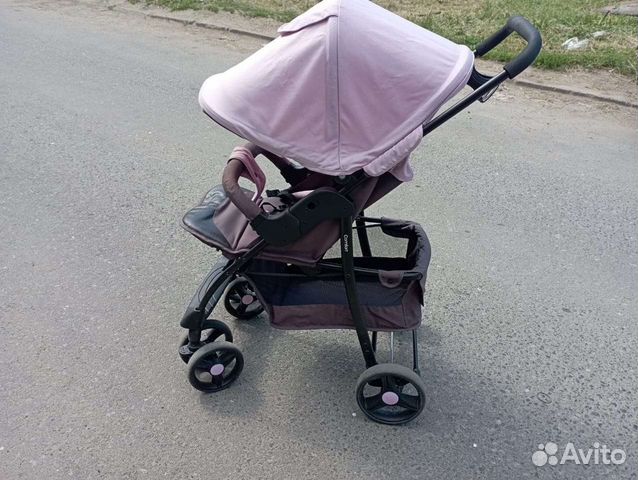 Прогулочная коляска новая