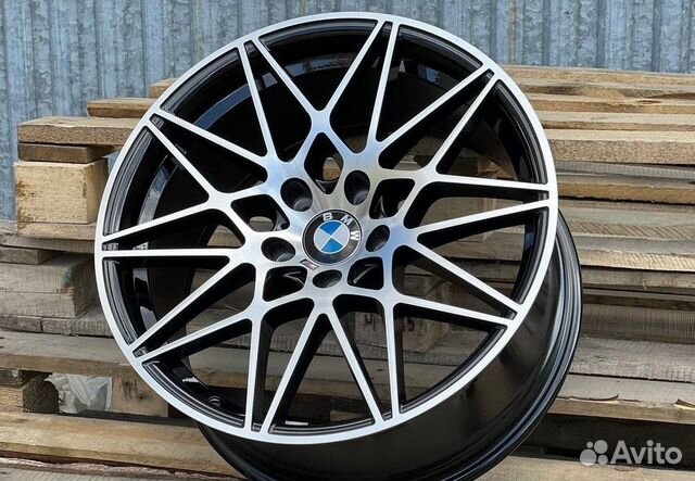 Новый комплект дисков на BMW 666M R19 5x120