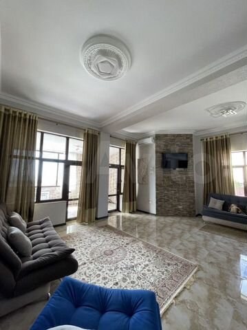 2-к. квартира, 110 м², 1/10 эт.