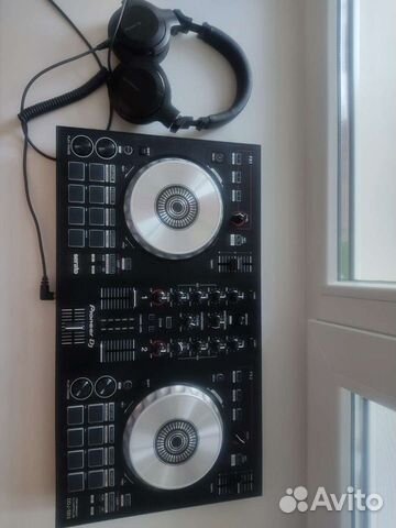 Dj контролер Pioneer DDJ-SB3