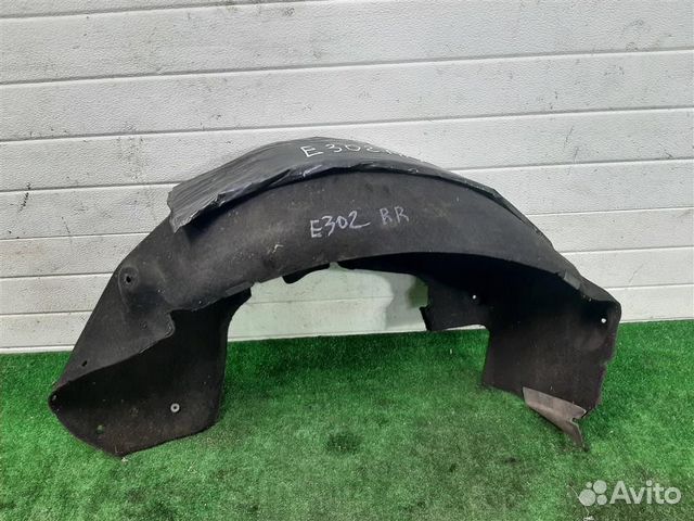 Подкрылок задний правый Mercedes Benz C-Class W20