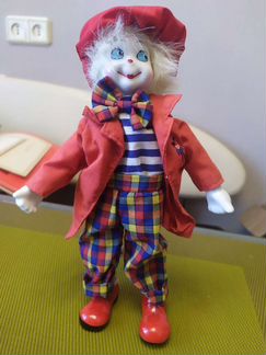 Фарфоровый клоун из коллекции 