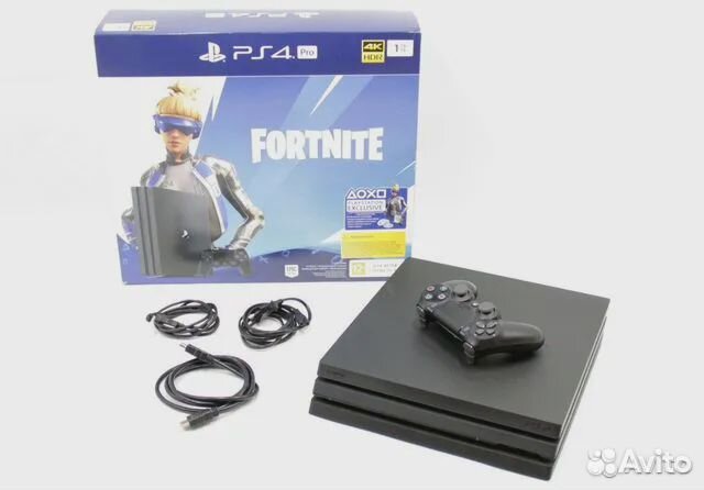 Sony PlayStation 4 PRO 1Tb CUH 7208 В коробке Б/У