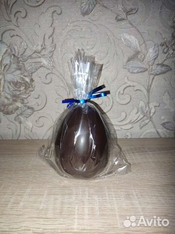 Большое шоколадное яйцо