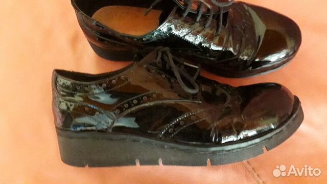 Лаковые туфли