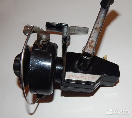 Катушка спиннинговая безынерционная Дельфин 6 СССР