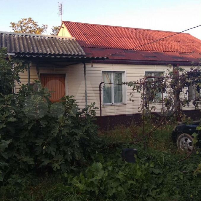 Дом крымск авито. Авито Крымск. Кривая дача. Безводный улица в Крымске. Крымск улица Полковая 59 продажа.