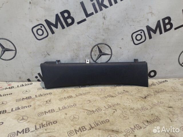 Накладка торпедо правая Mercedes S-Class W221