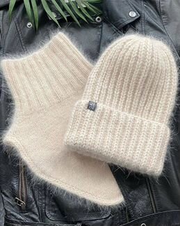 Вязанные вещи ручной работы шапка шарф варежки