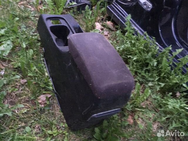 Подлокотник для Мицубиси Лансер9