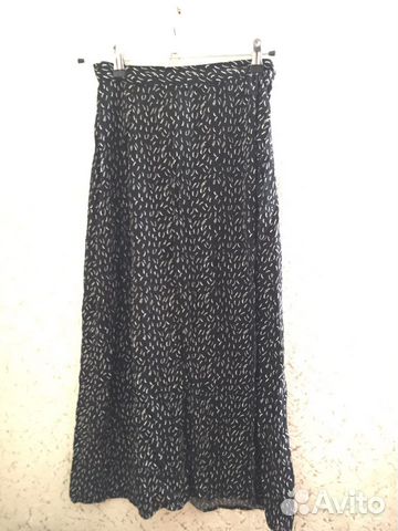 Юбка длинная с вырезом