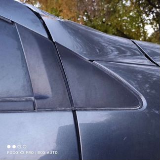 Треугольник в крыло правый Пежо 408