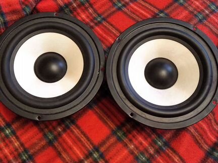 Динамики нч Микролаб Соло 3