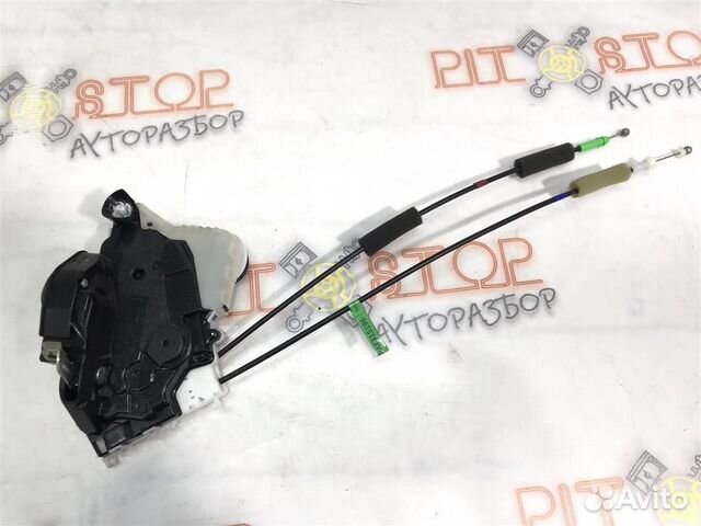 Замок двери передний правый Toyota prius ZVW30 20