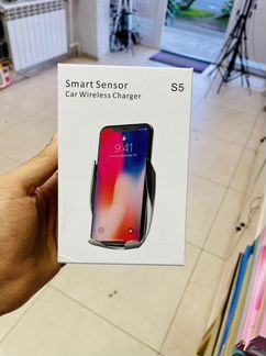 Автомобильное беспроводное зарядное устройство