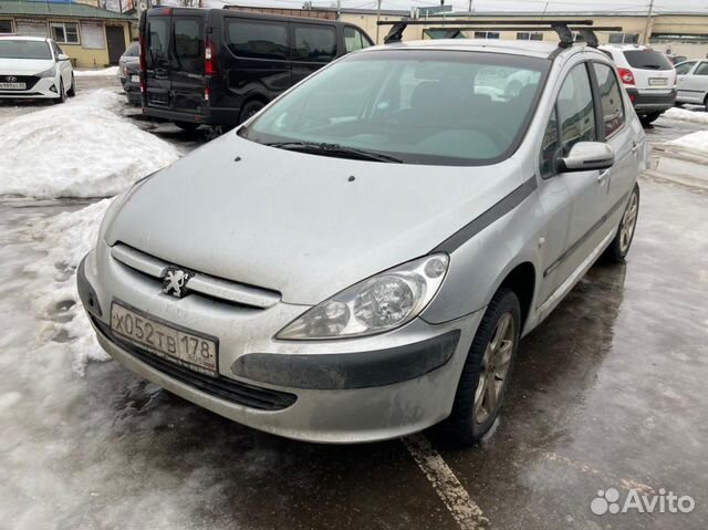 В разборе Пежо 307 2002г. 2.0 МКПП